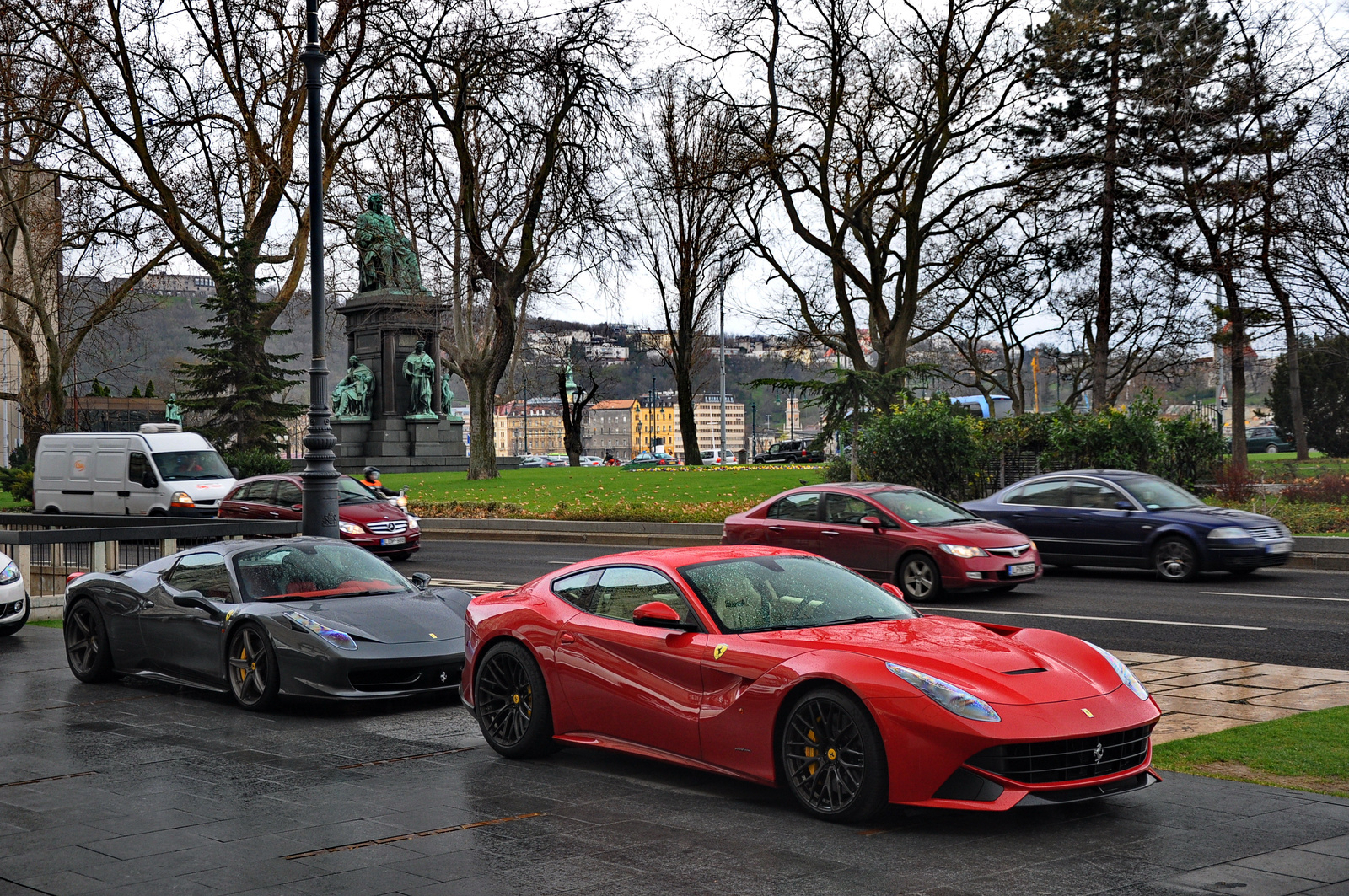 Dupla 317 Ferrari F12 &amp; 458 Spider