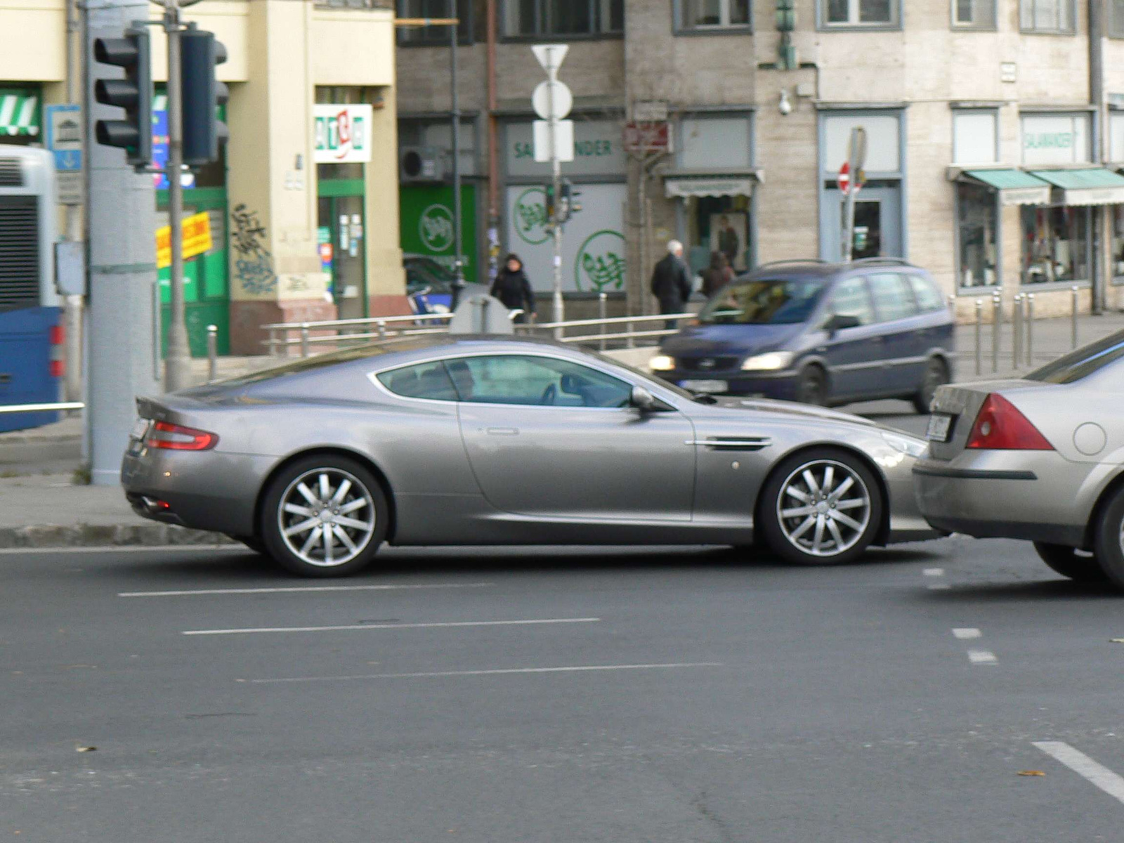 Aston Martin DB9 035