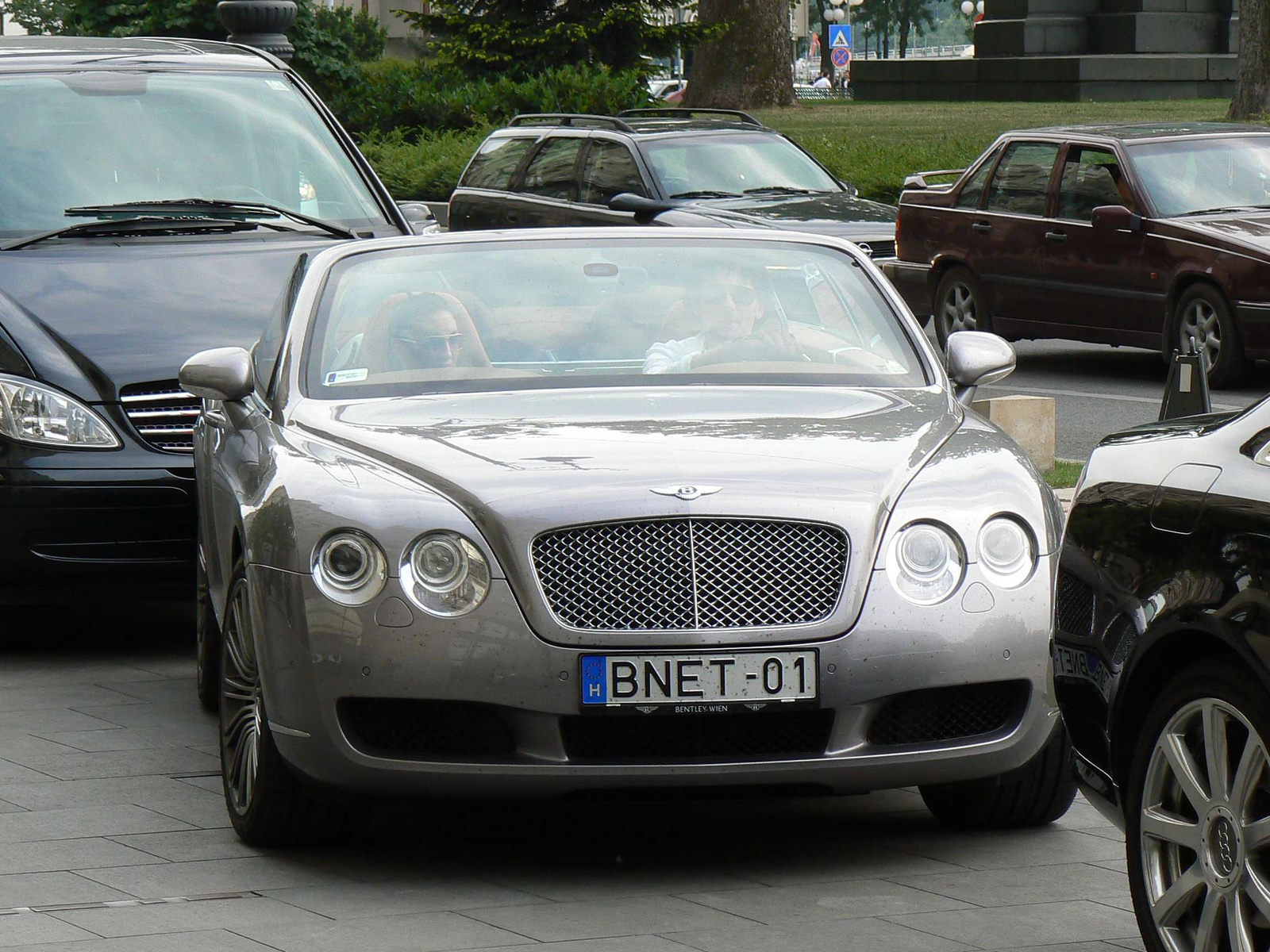 Bentley Continental GTC 028