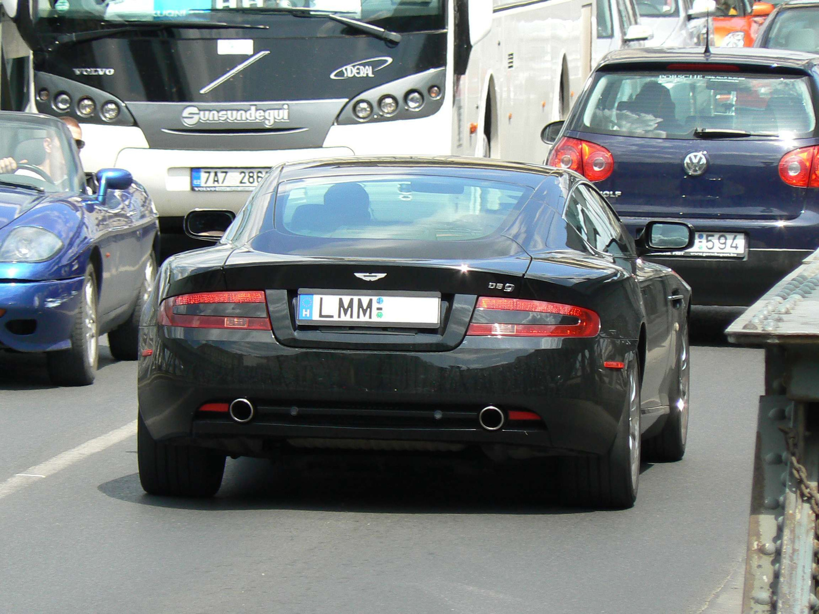 Aston Martin DB9 048