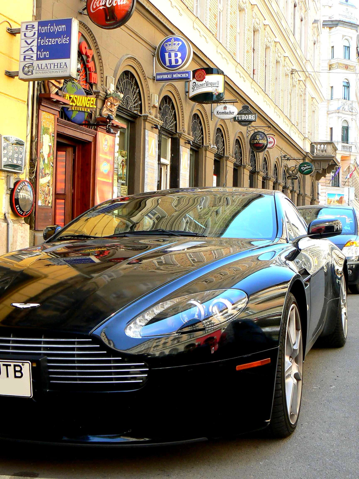 Aston Martin Vantage 046