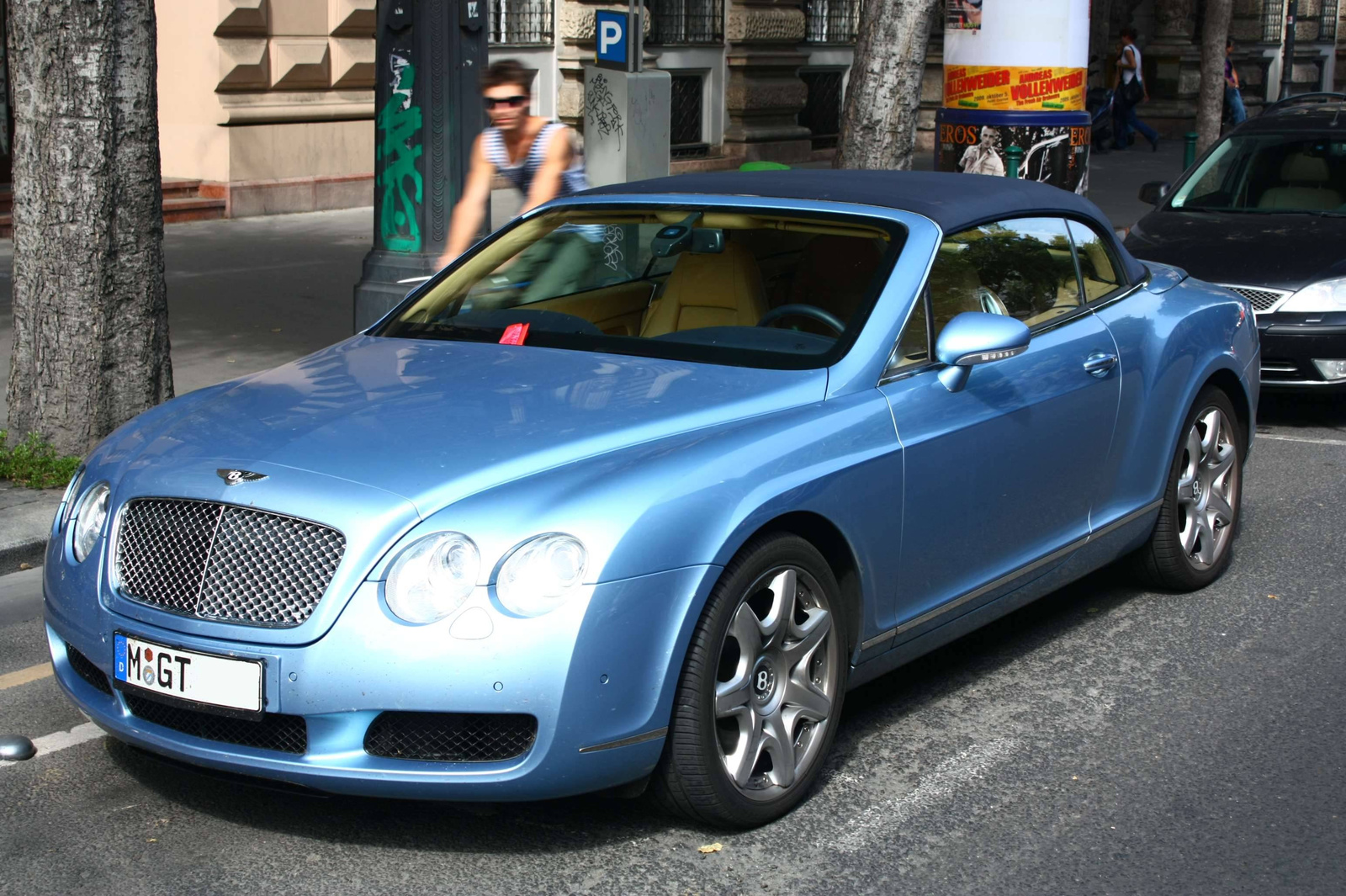 Bentley Continental GTC 044