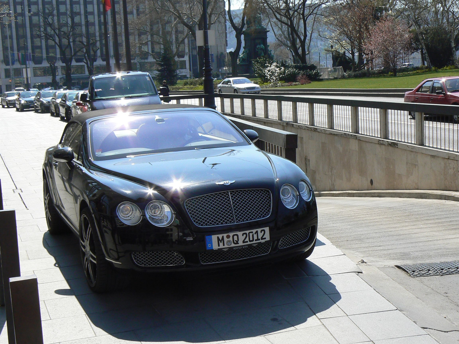 Bentley Continental GTC 011