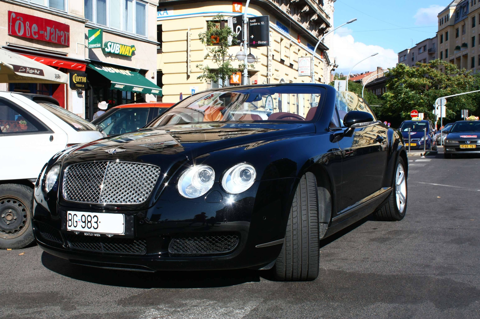 Bentley Continental GTC 033