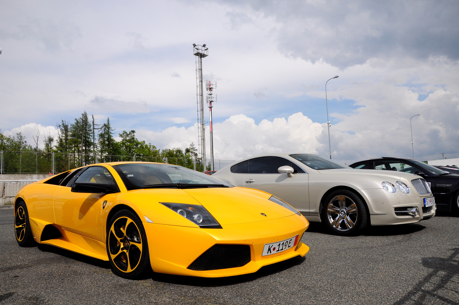 LP640 & Mansory Bentley