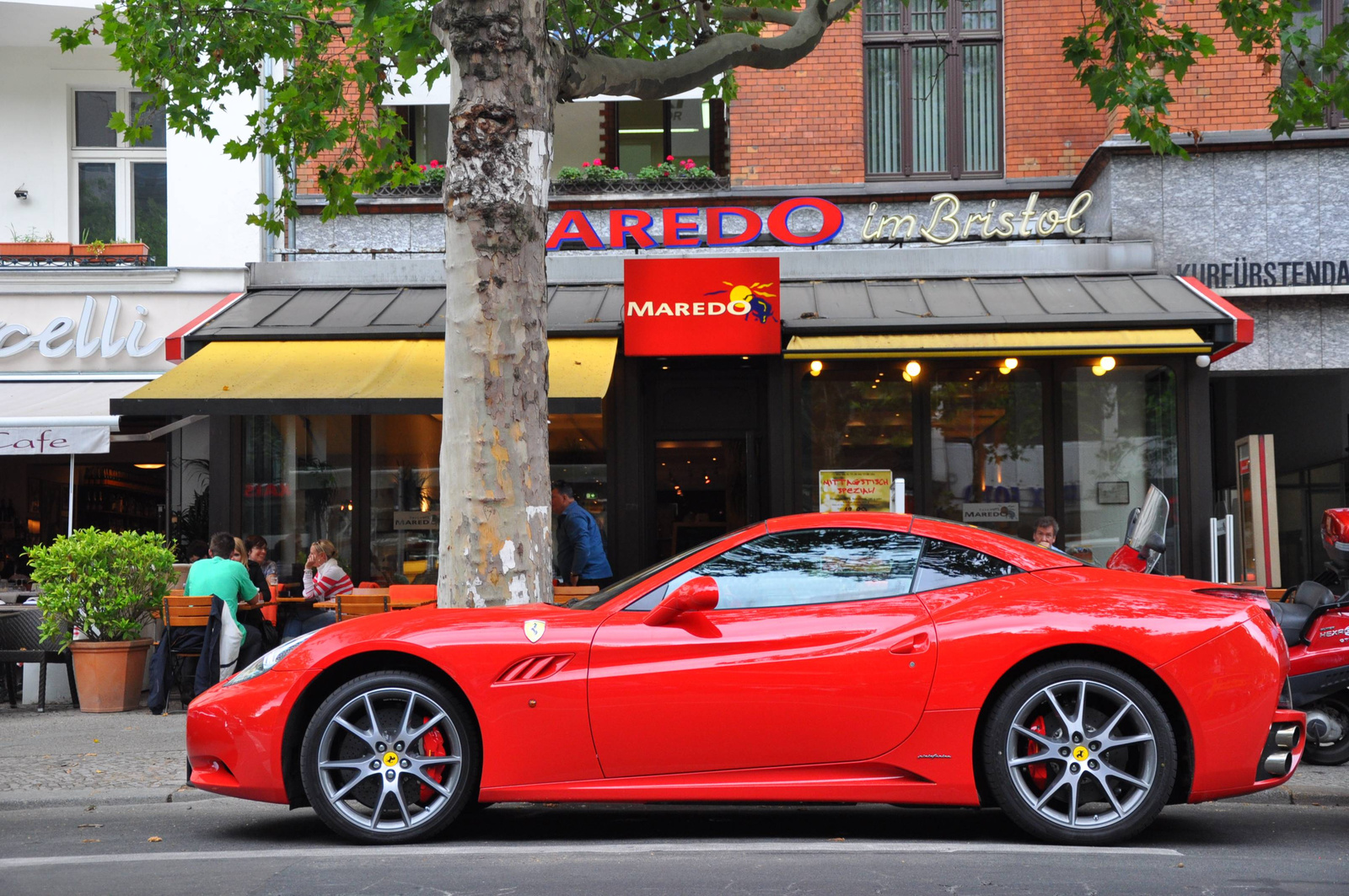 Ferrari California