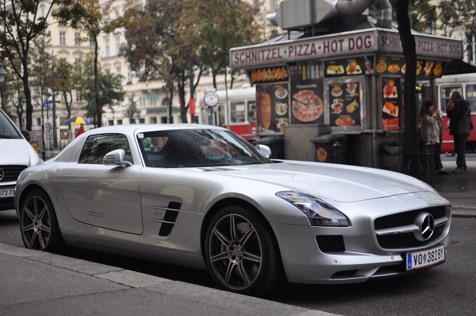 Mercedes SLS AMG