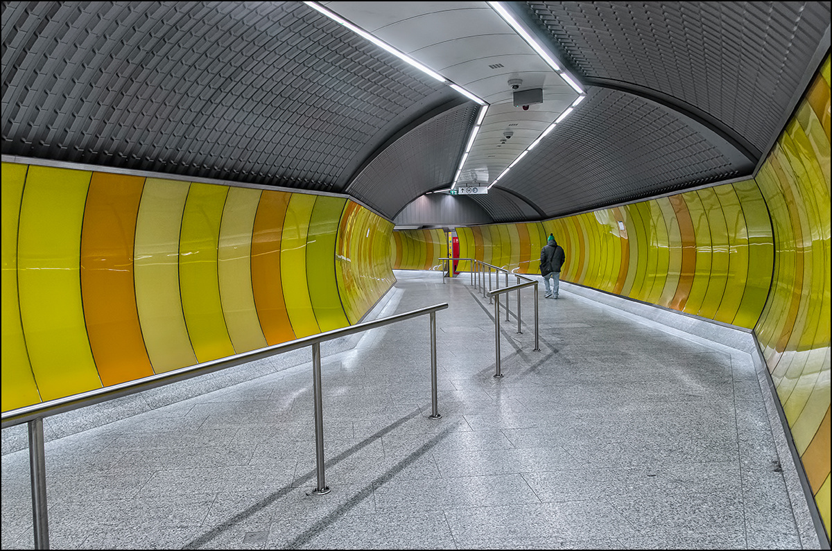 4-s metró Kálvin tér