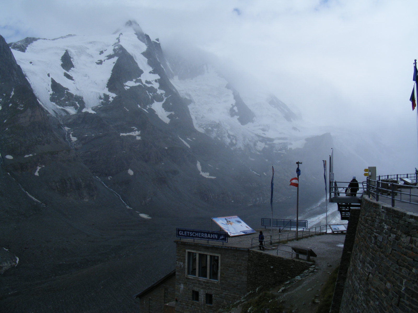 Glockner, fenn, pihenő 1