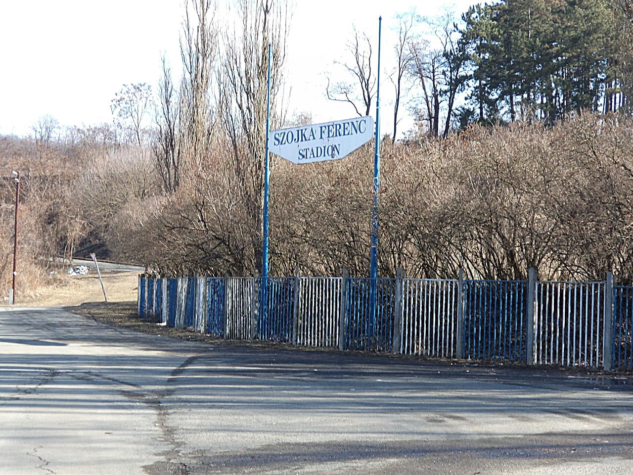 Salgótarján régen, a SESE stadion parkolója