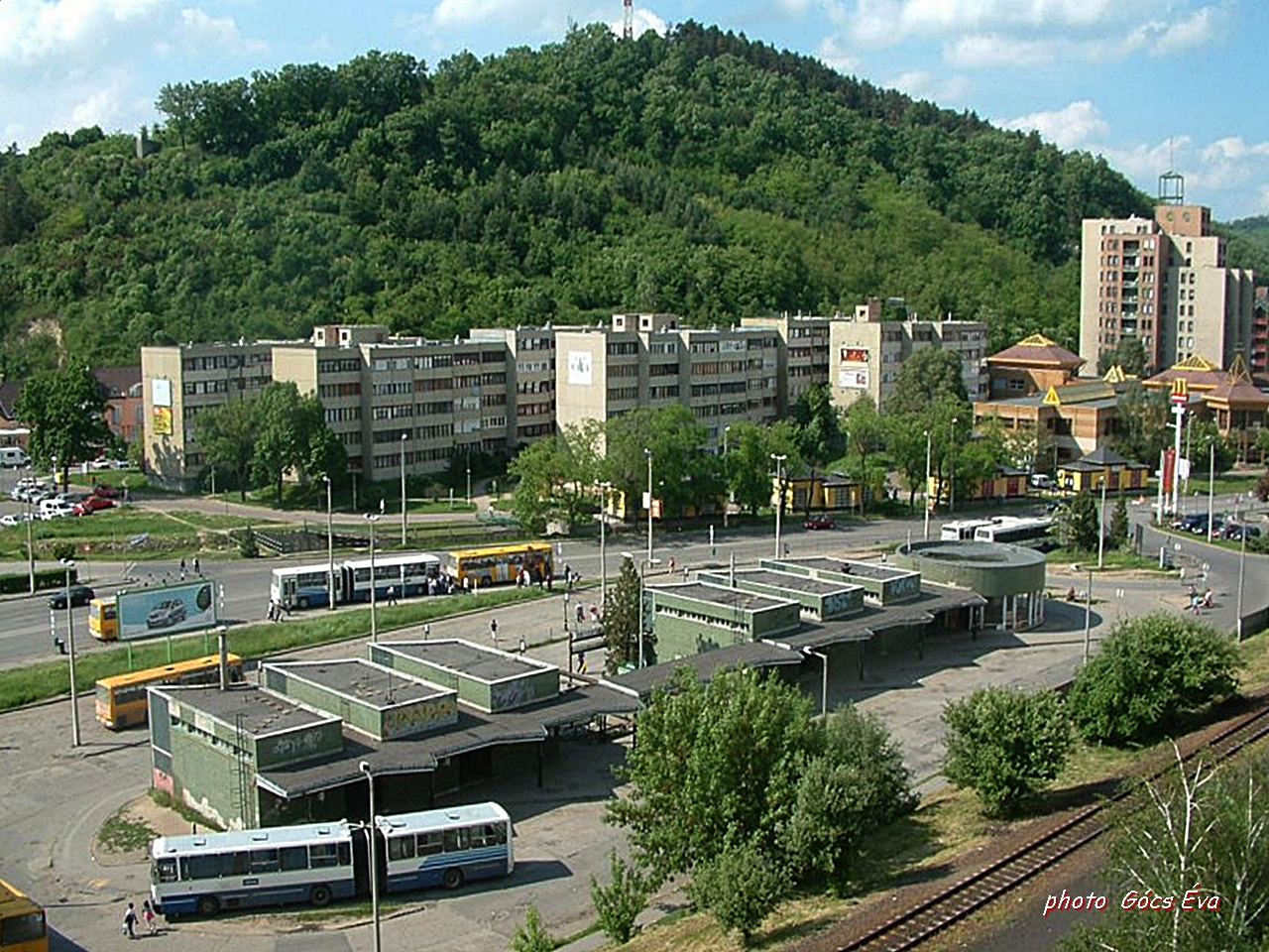 Salgótarján régen, a helyközi buszmegálló volt