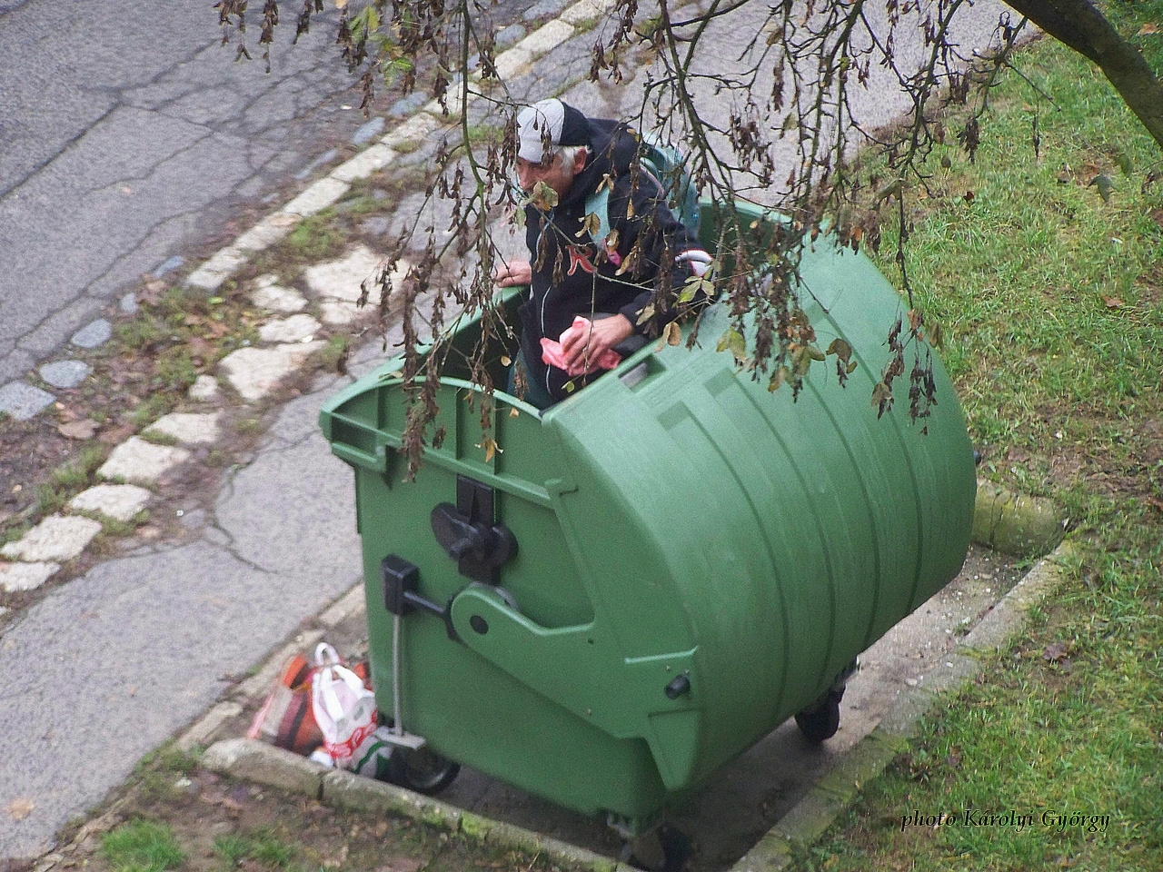 életképek, reggeliző kincskereső