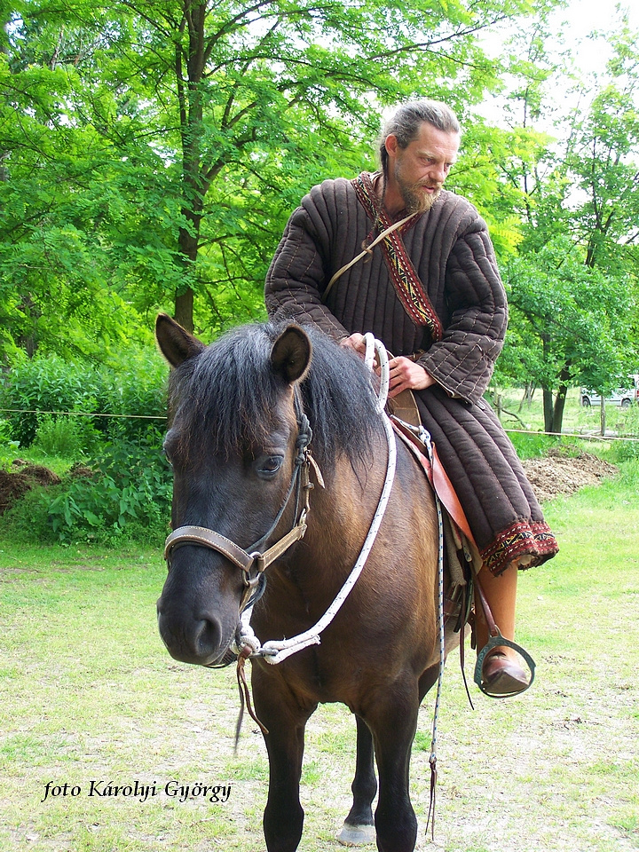 életképek, lóháton Szigethalmon