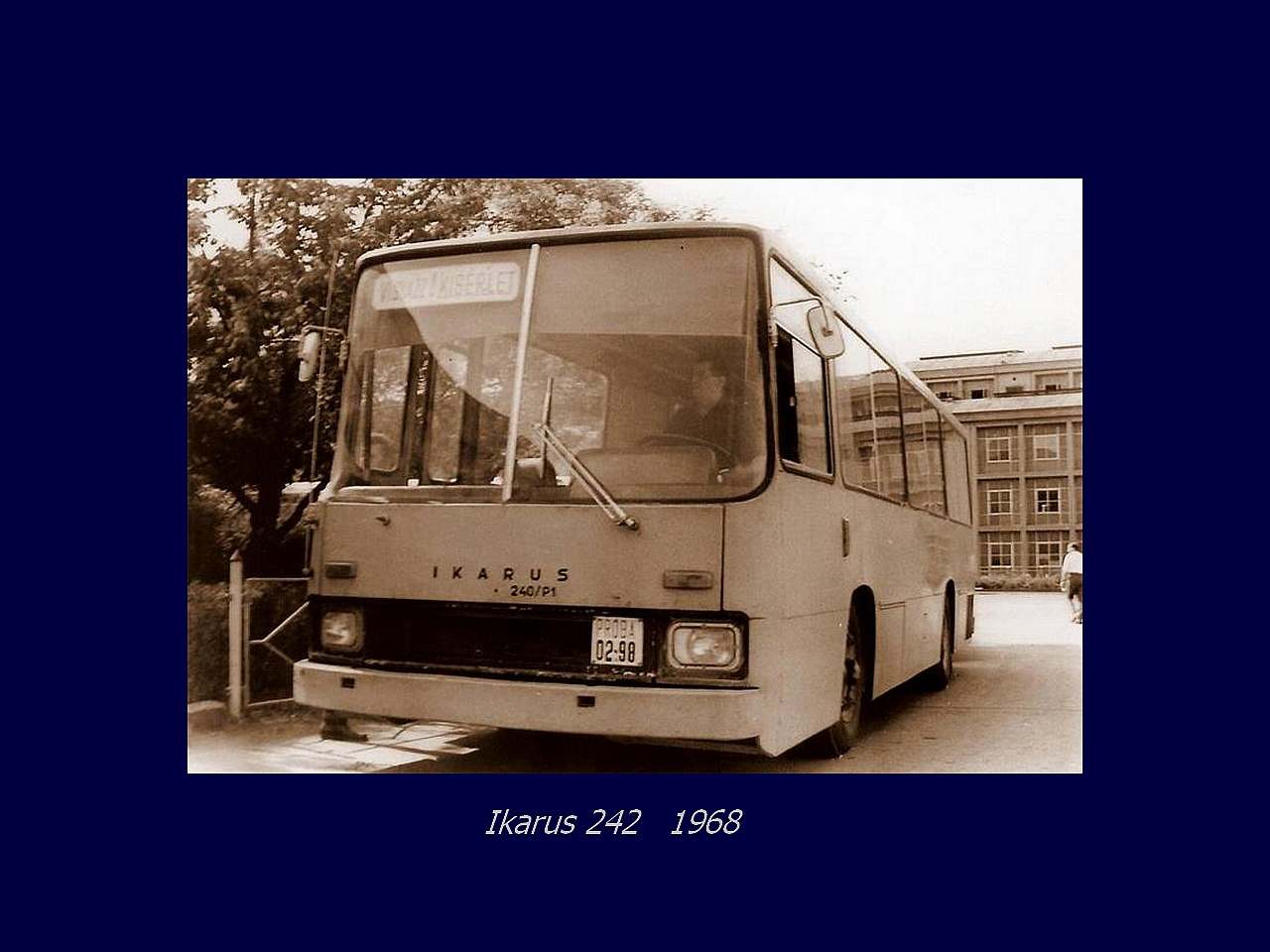 Magyar Busz, Ikarus 242 1968