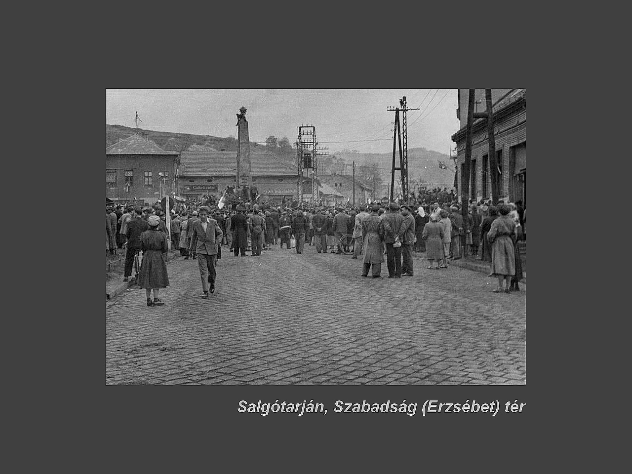 Salgótarján régen, emlékmű döntés 1956.