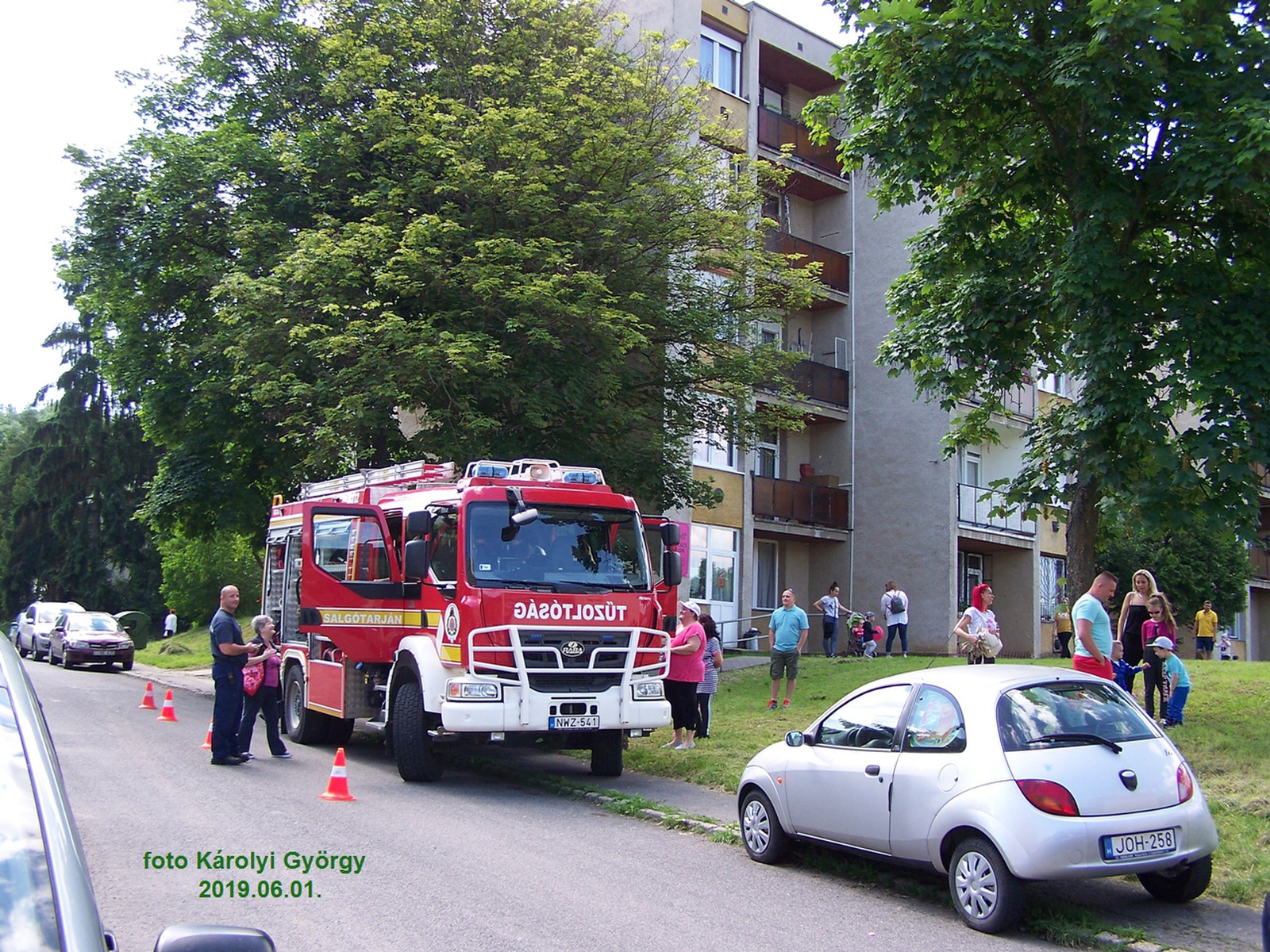 Besztercei képek, tűzoltók a Medvesen