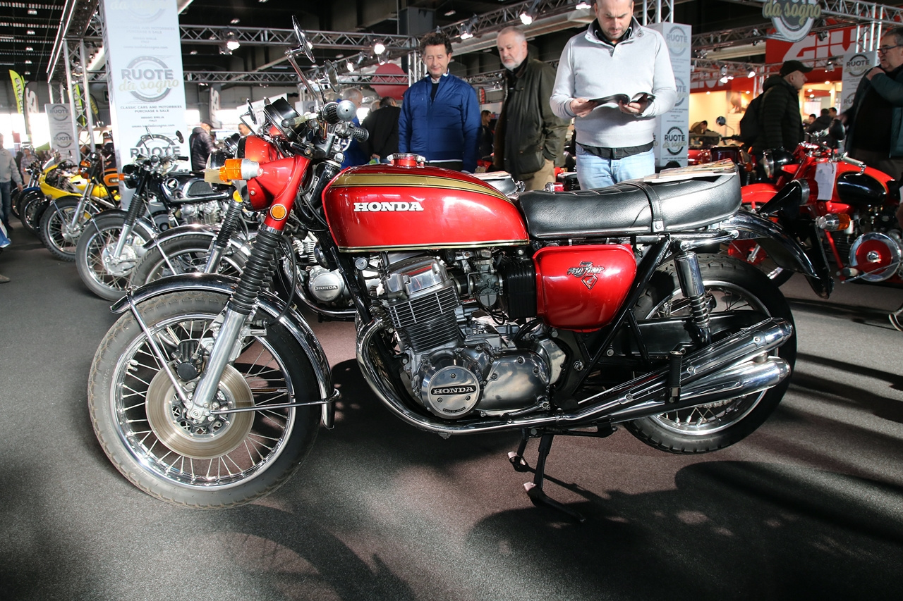 61 Honda CB750four