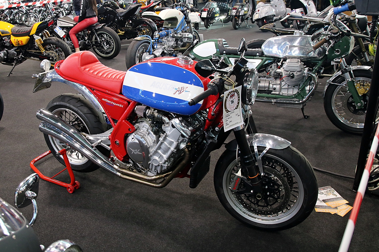 104 MVAgusta 750S