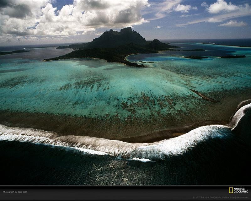 bora-bora-aerial-view-513886-xl (Medium)