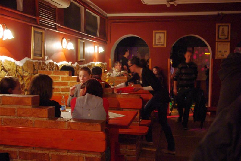 Hétvezér Pizzéria 4.