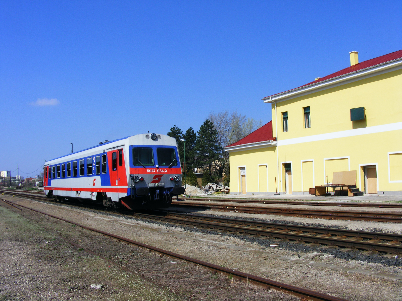 5047-034-3 Sopron Déli pu.