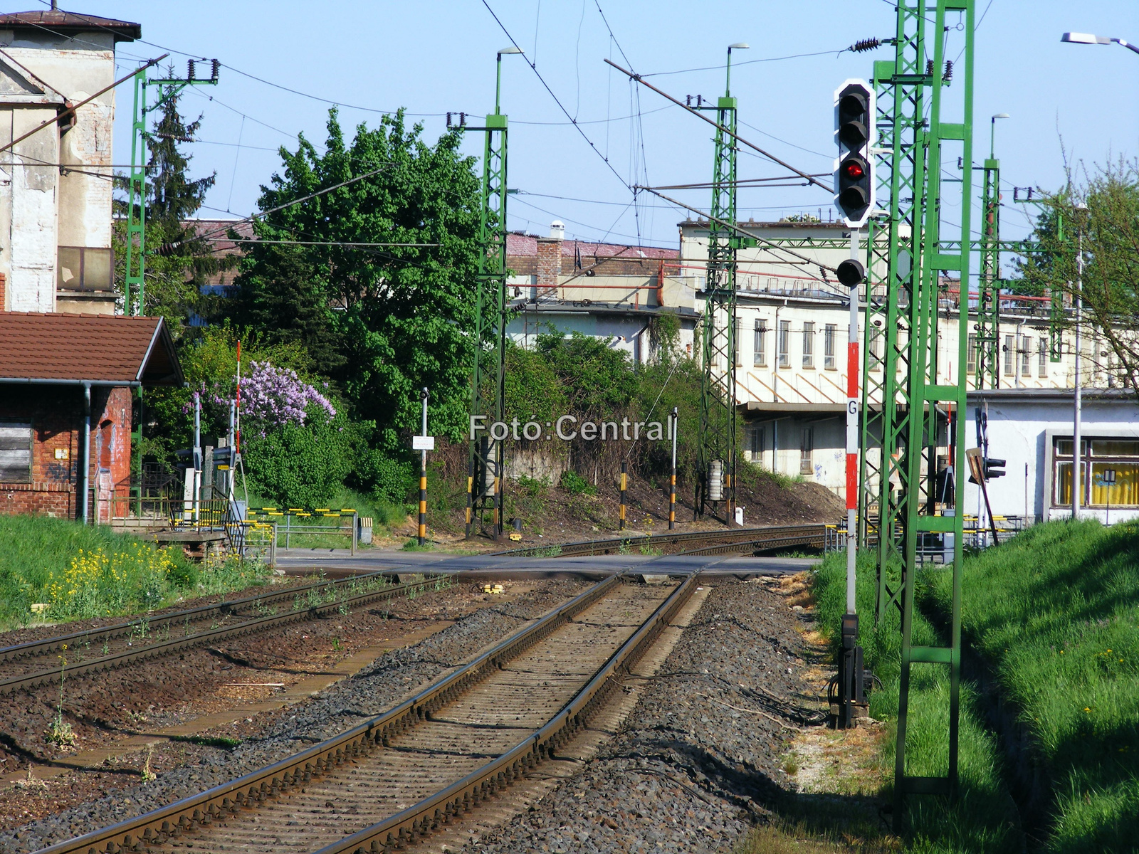 Sopron állomás,Sopron-Déli pu. felőli bejárati jelzője.Bal oldal