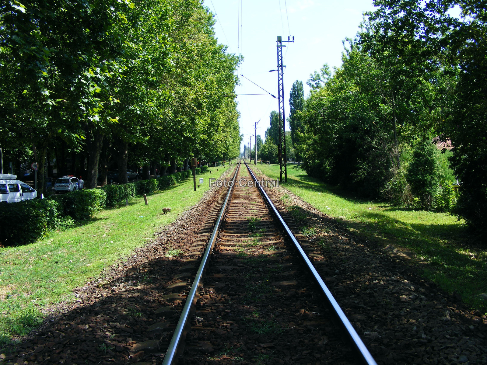 A megállóhely után,a nyílt vonal Szántód-Kőröshegy felé nézve.