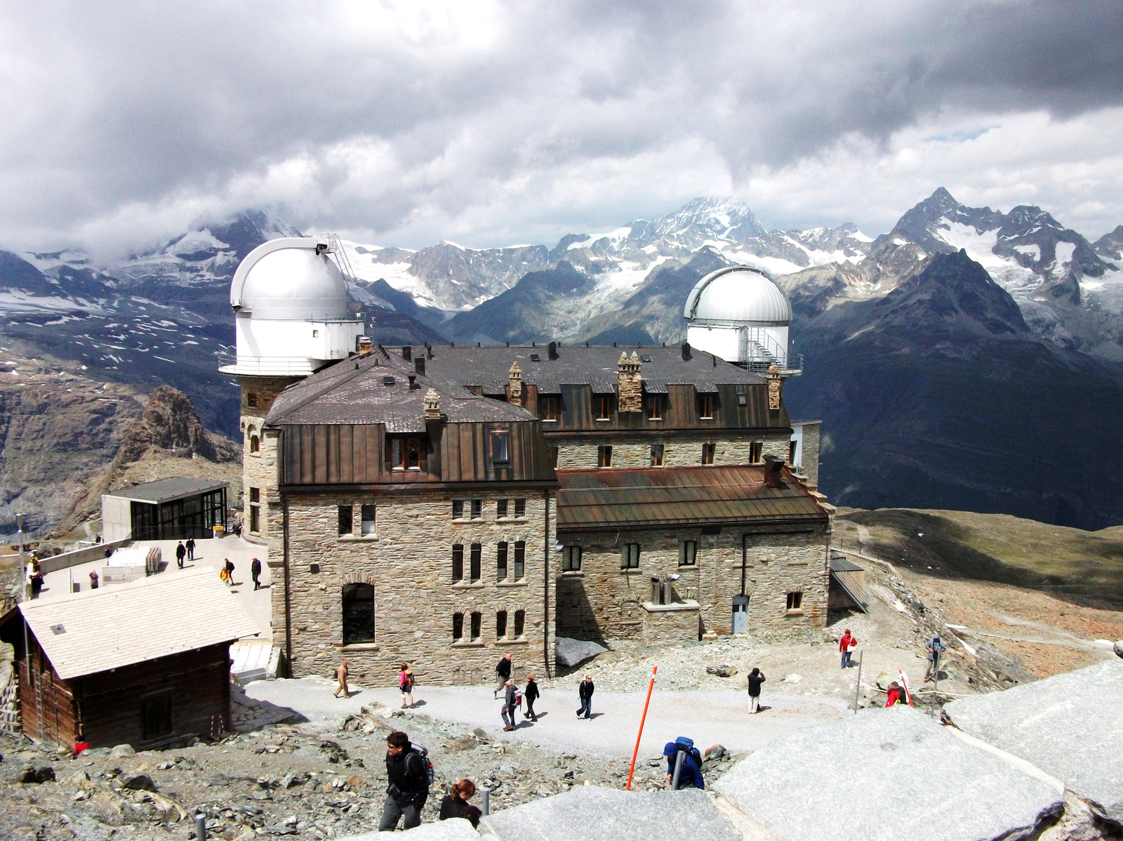 Szálloda és csillagvizsgáló 3100 méter magasban