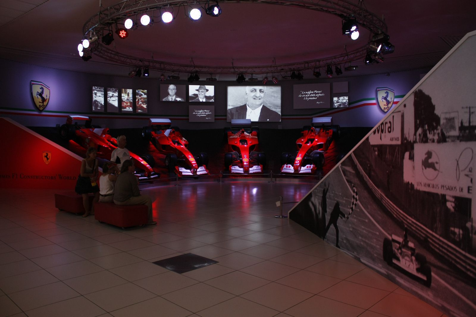 Ferrari F1 Hall