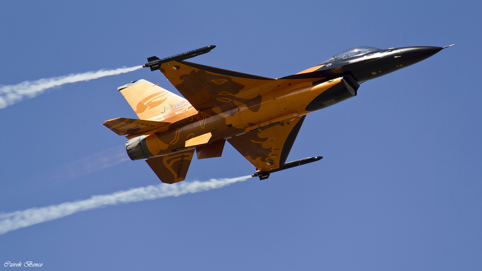 Holland F-16