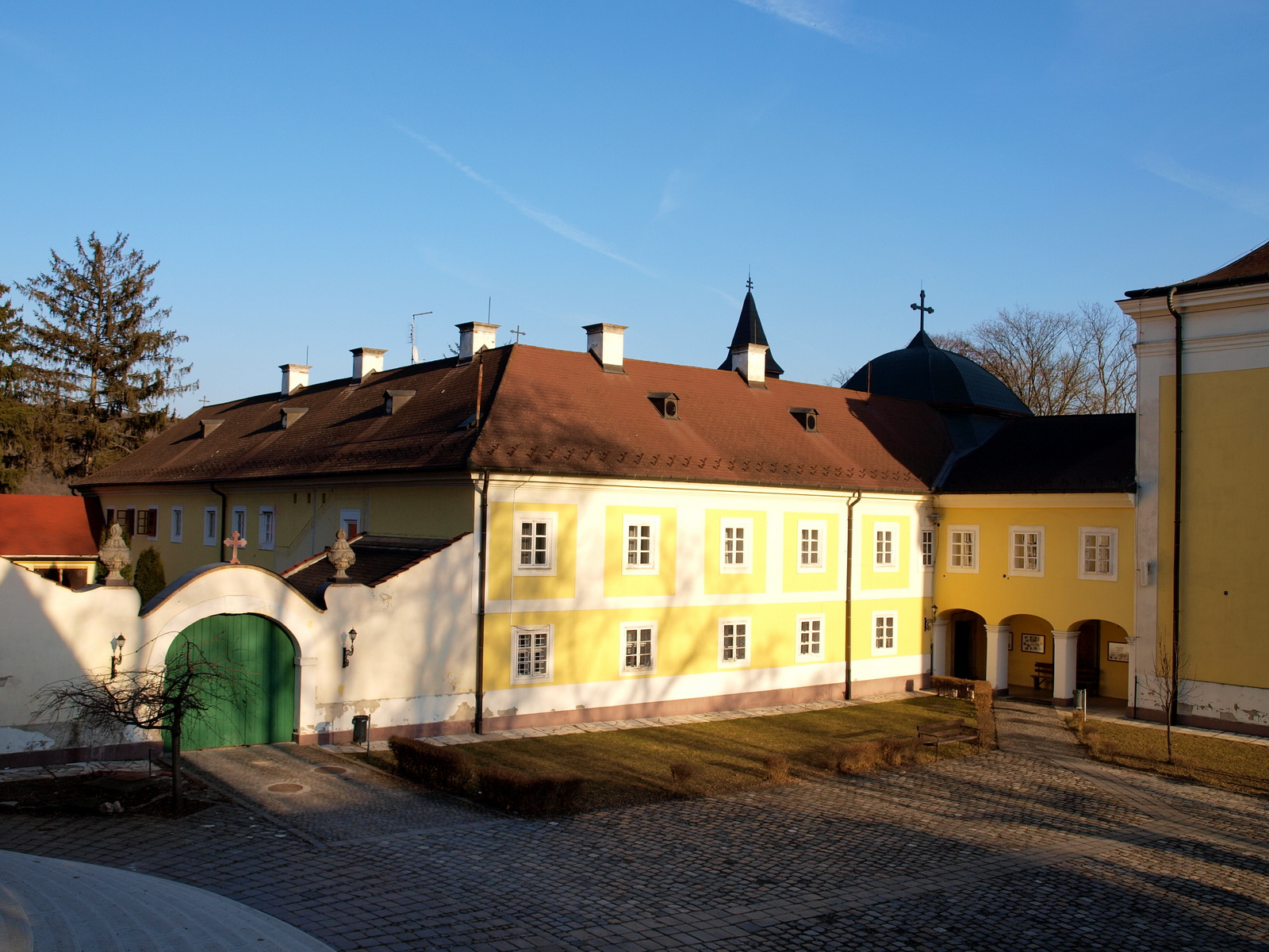 Máriabesnyő, kapucinus kegytemplom 39