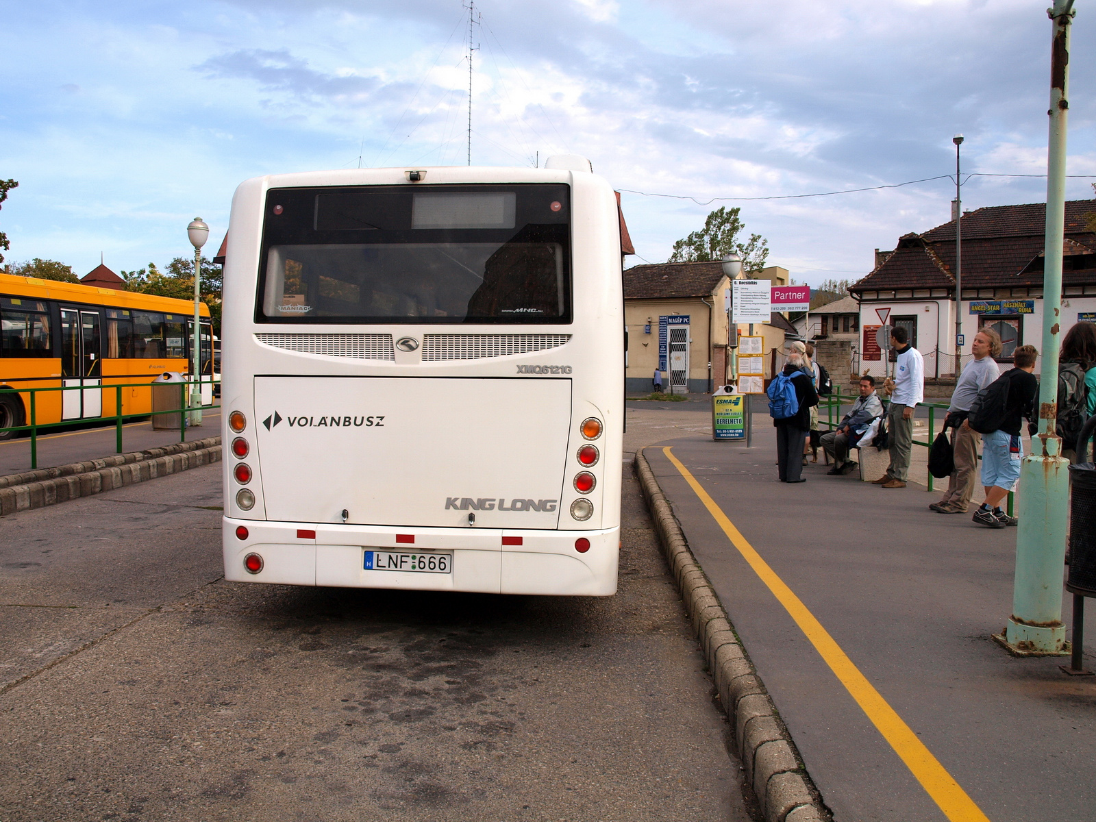 Vác, autóbusz állomás