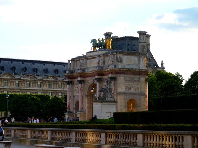 Louvre