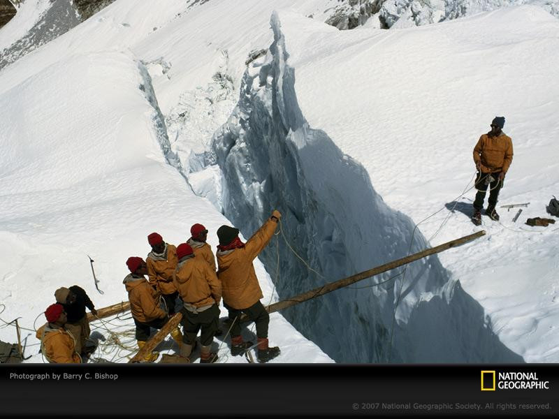 crossing-crevasse-902611x-sw (Medium)