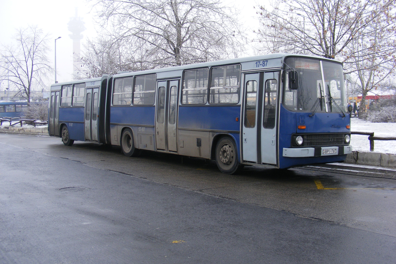 Busz BPI-787