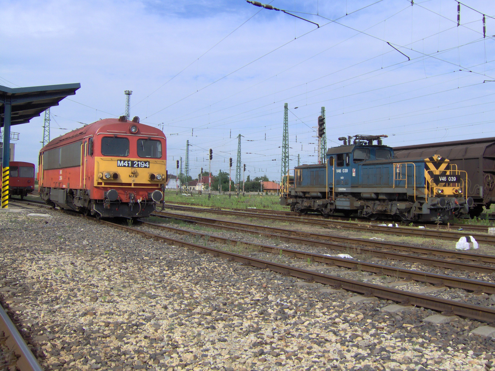 M41-2194+V46-039-Miskolc