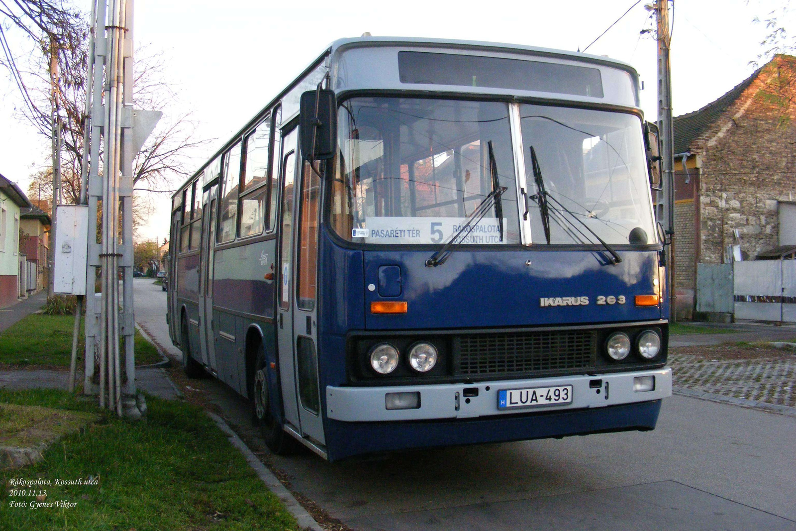 Busz LUA-493 3