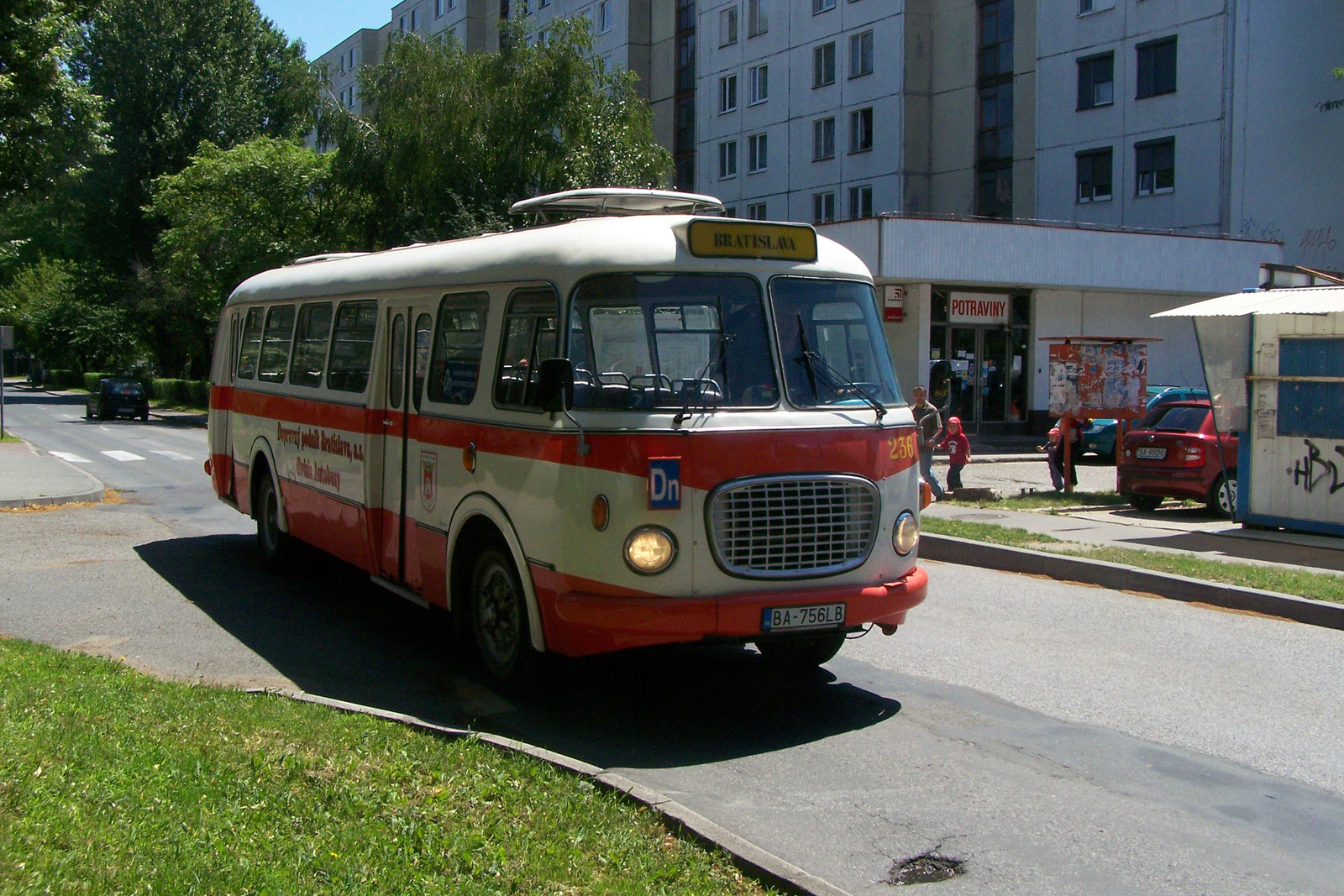 Pozsonyi busz BA-756LB 1