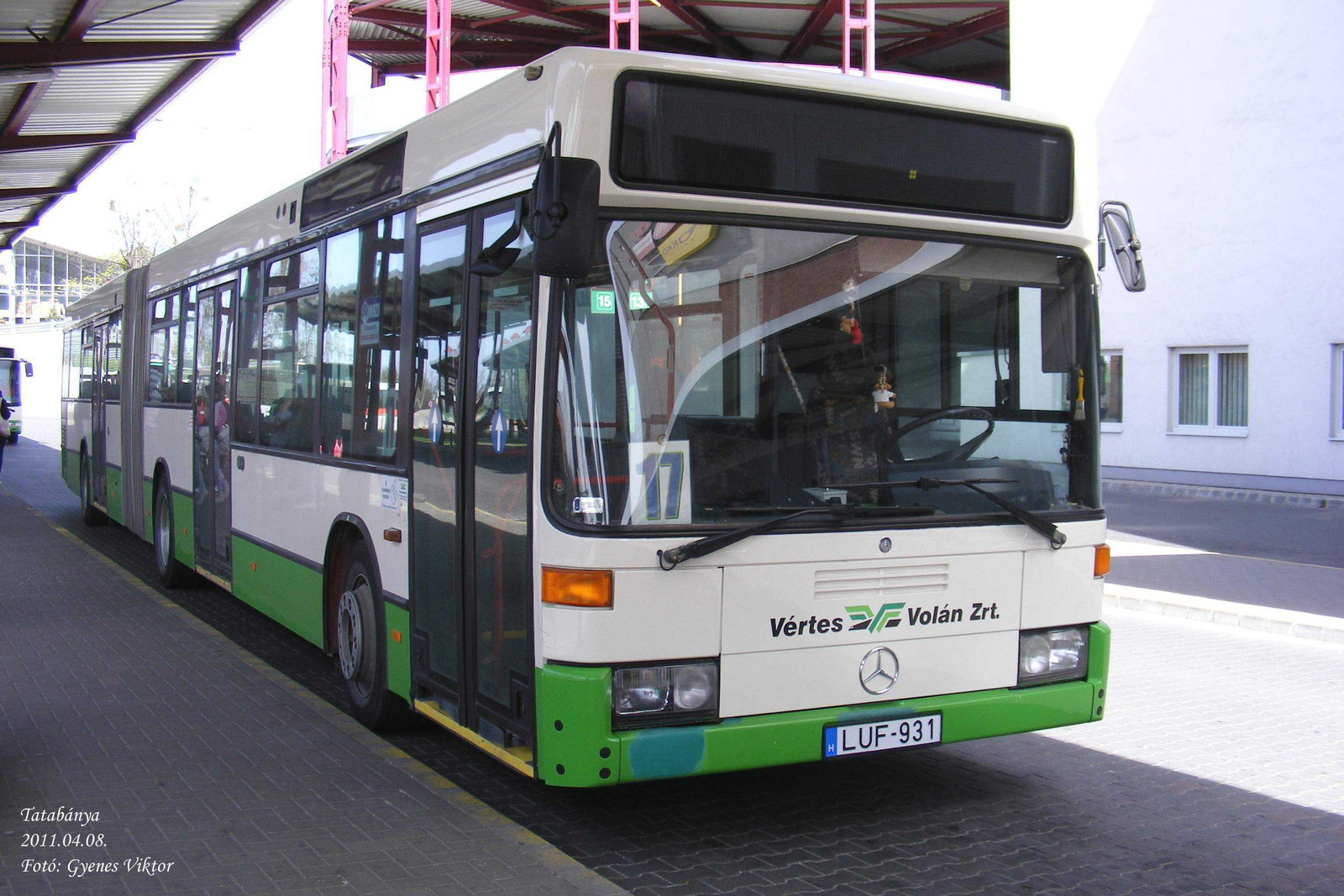 Mercedes O405GN-LUF-931