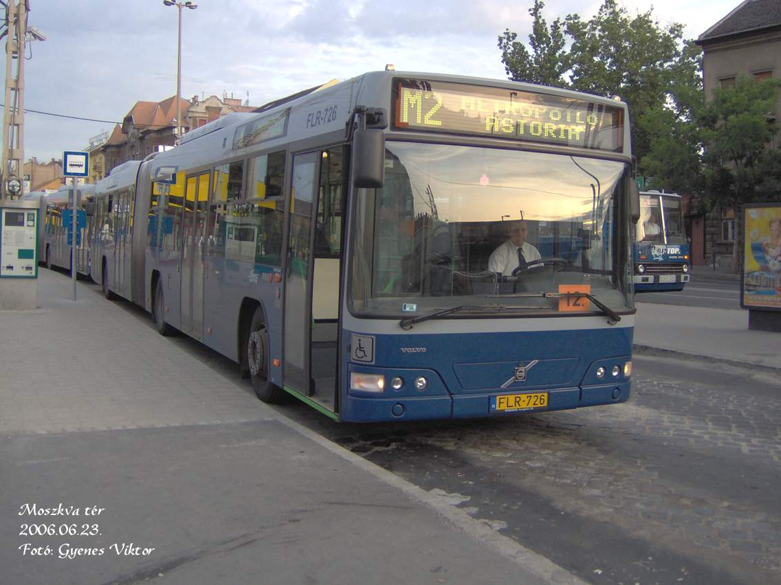 Busz FLR-726