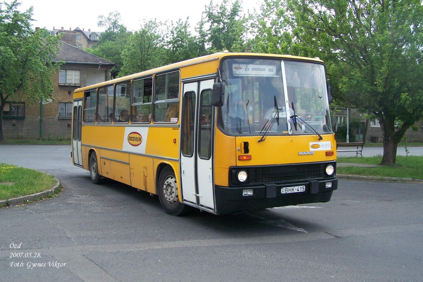 Ikarus 260-BHK-415