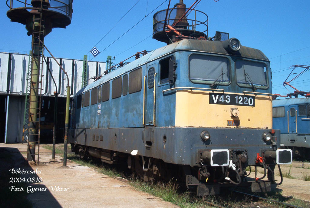 V43-1220