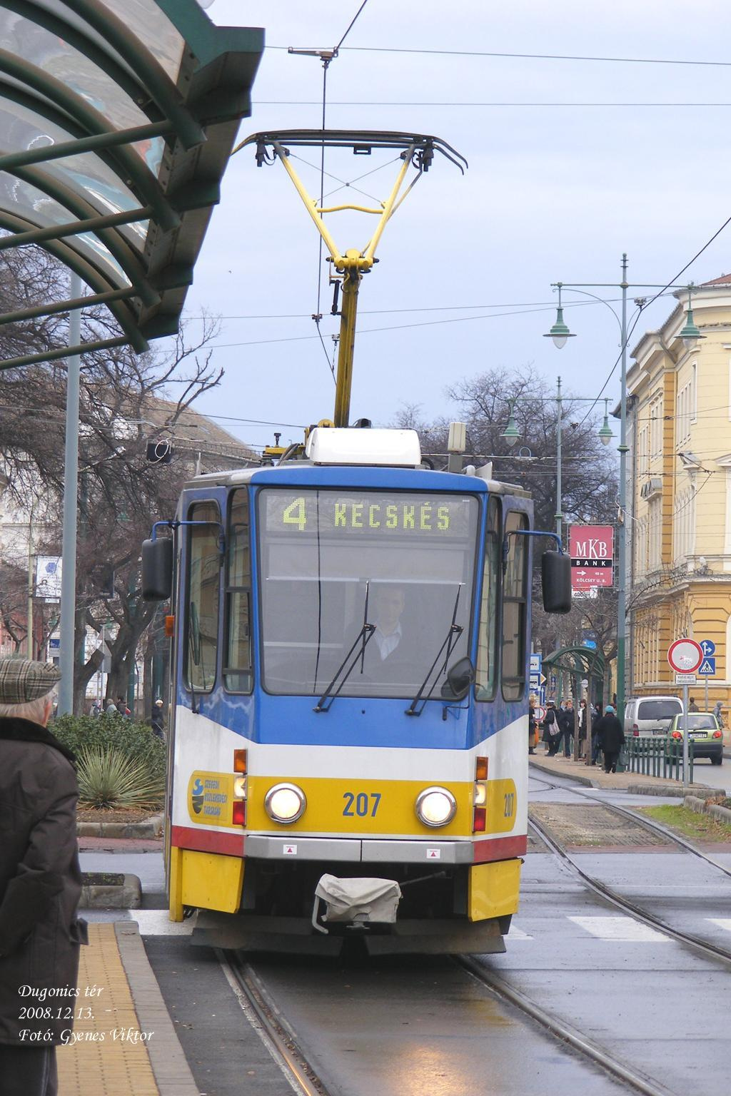 SZKT207 1