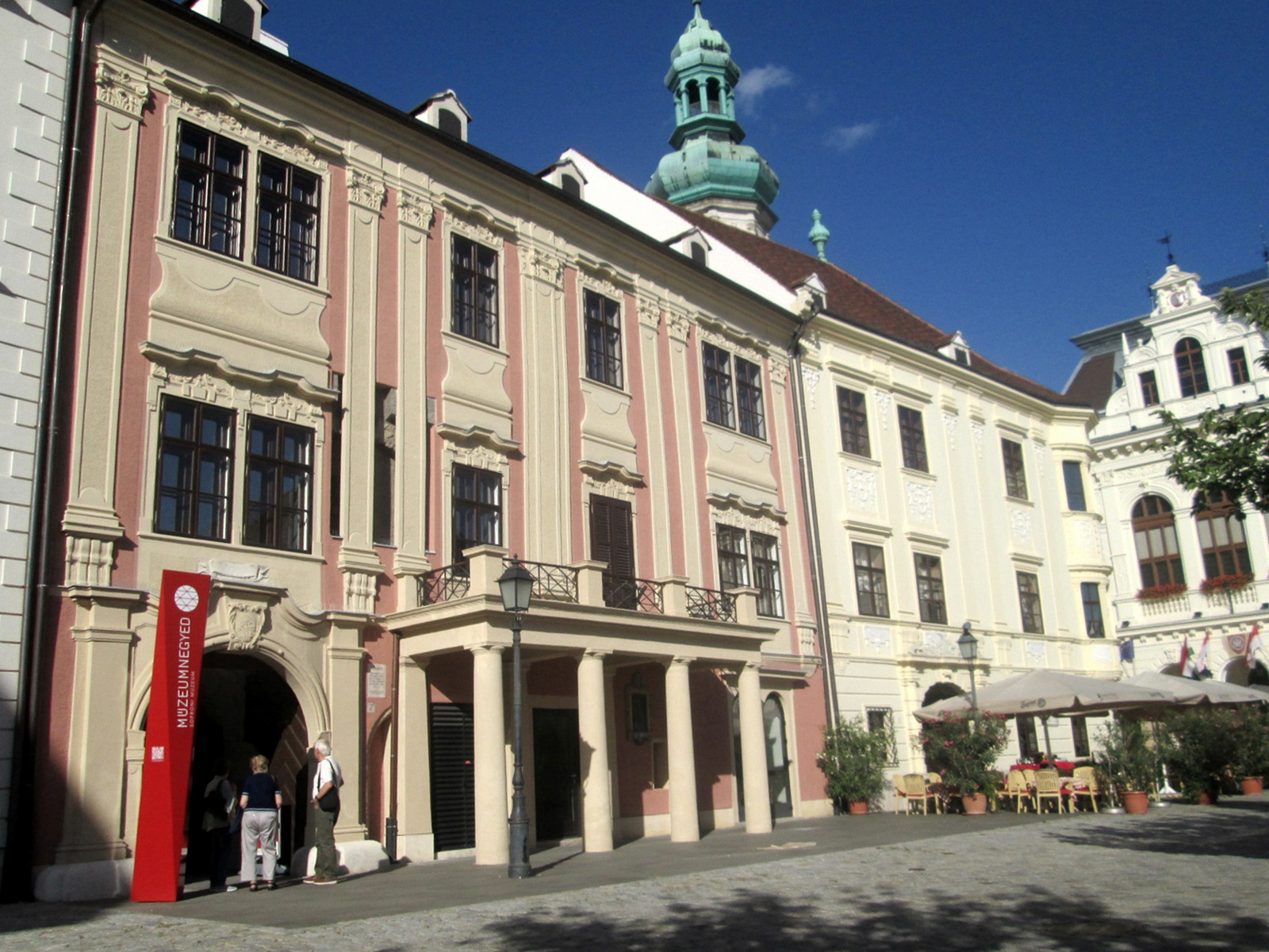 Fő téri Múzeumnegyed bejárata