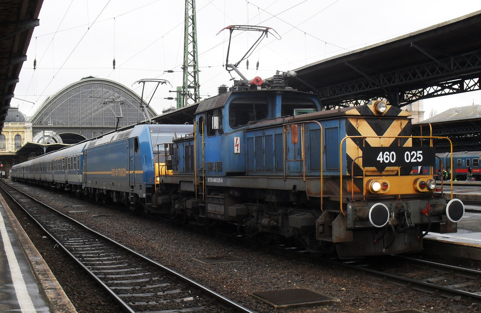 460 025+480 005