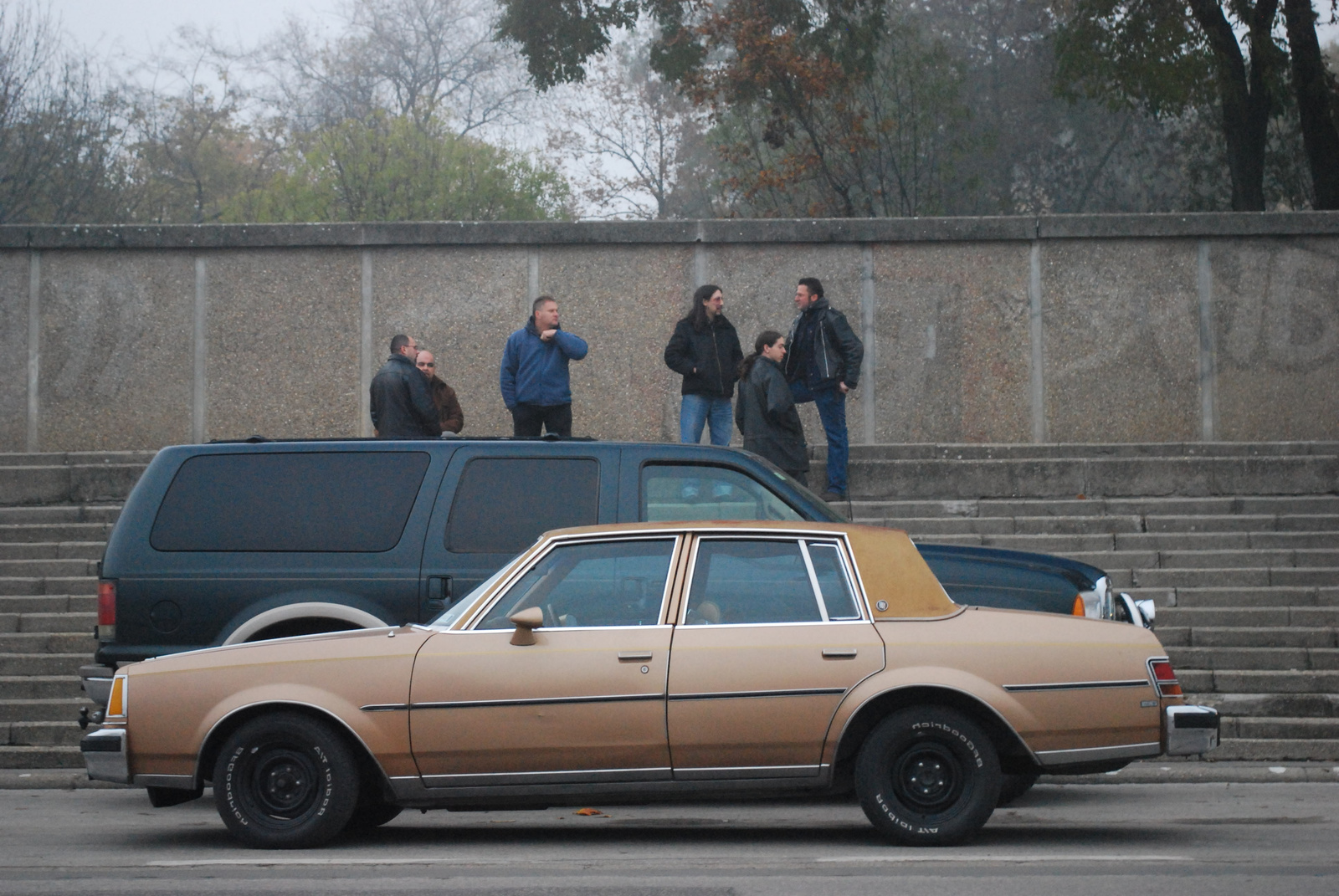 Buick Century Limited V8 & Ford Excursion