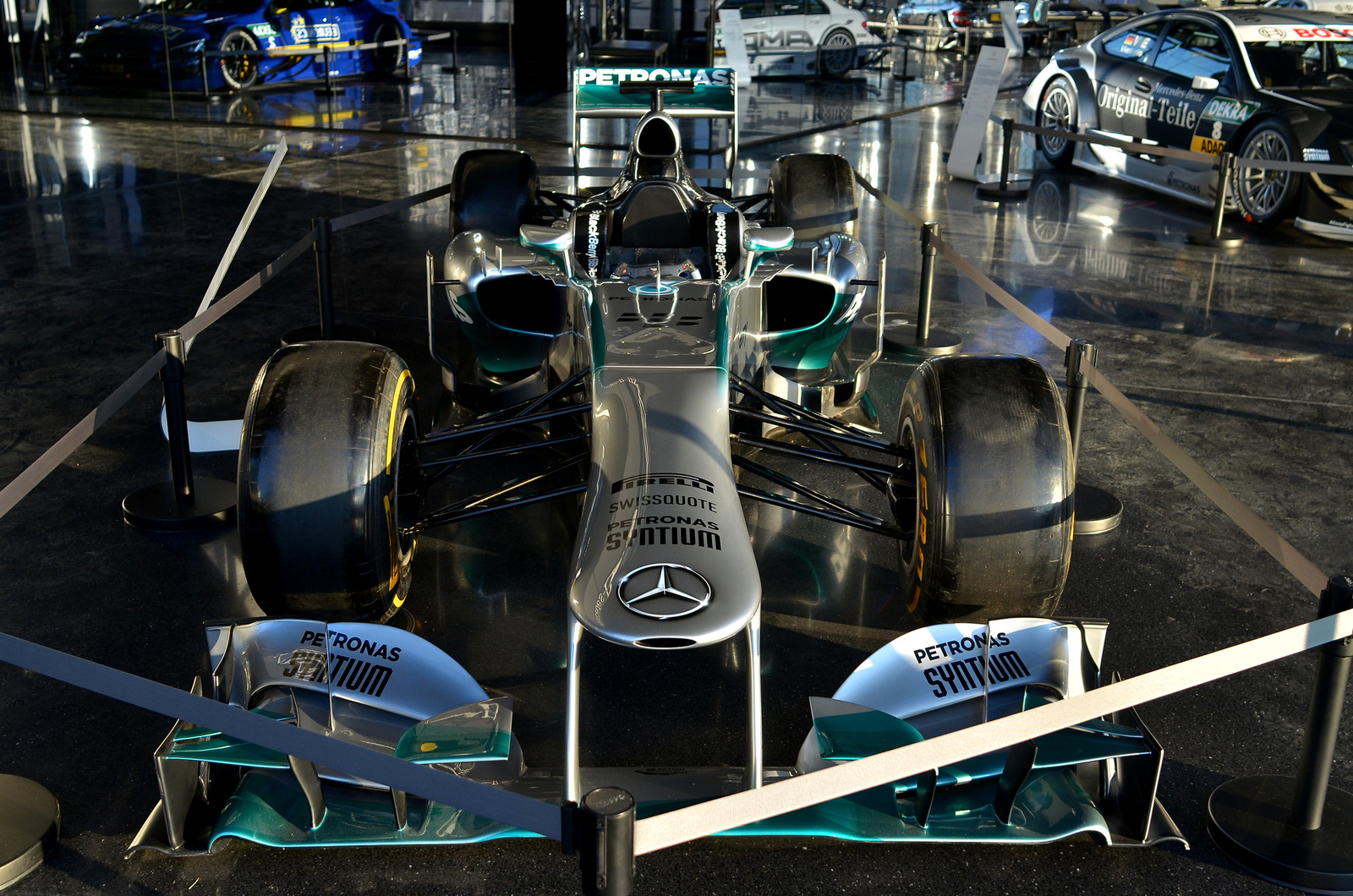 Mercedes F1 W04