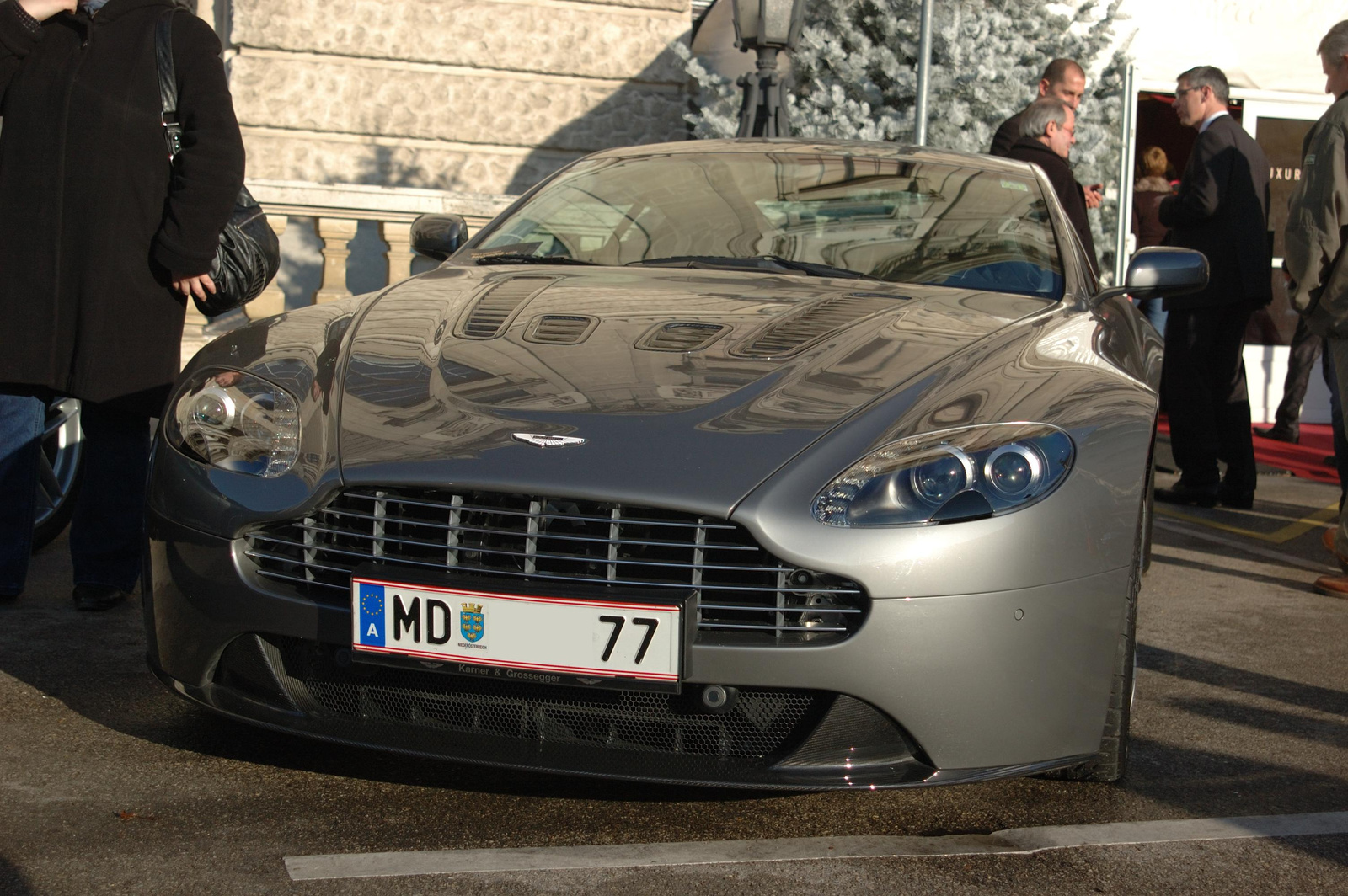 Aston Martin Vantage V12