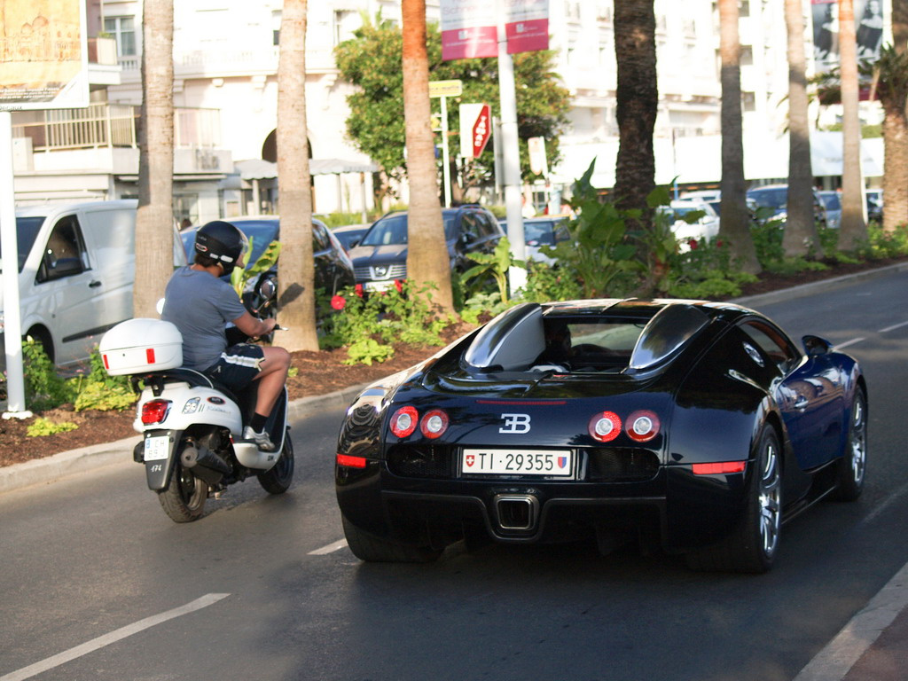 Bugatti Veyron - 1M € , köszi szépen